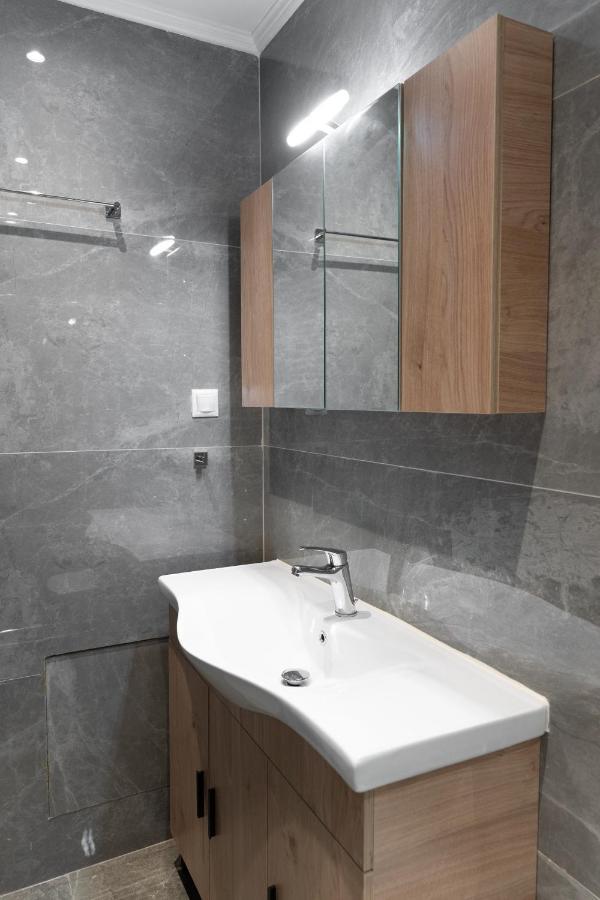 אתונה Cosy 2Br Apartment Next To Bars & Restaurants מראה חיצוני תמונה