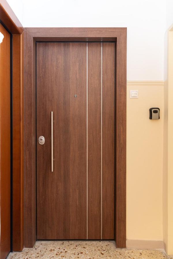 אתונה Cosy 2Br Apartment Next To Bars & Restaurants מראה חיצוני תמונה